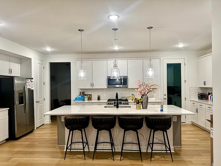 14210 Alki Dr — Photo 6