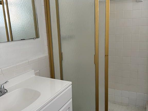5th image of 4120 NE 21st Way #14