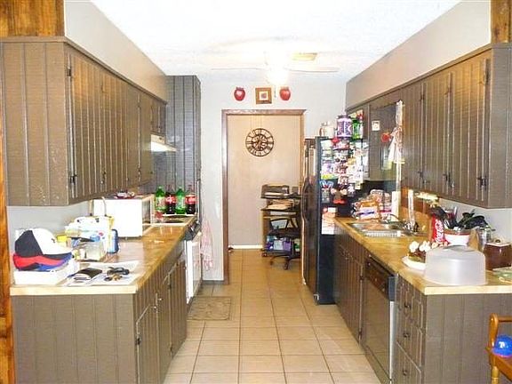 2nd image of 5065 Woodlawn Dr