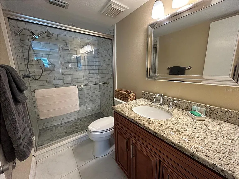 4040 Ironwood Cir #404F — Photo 13