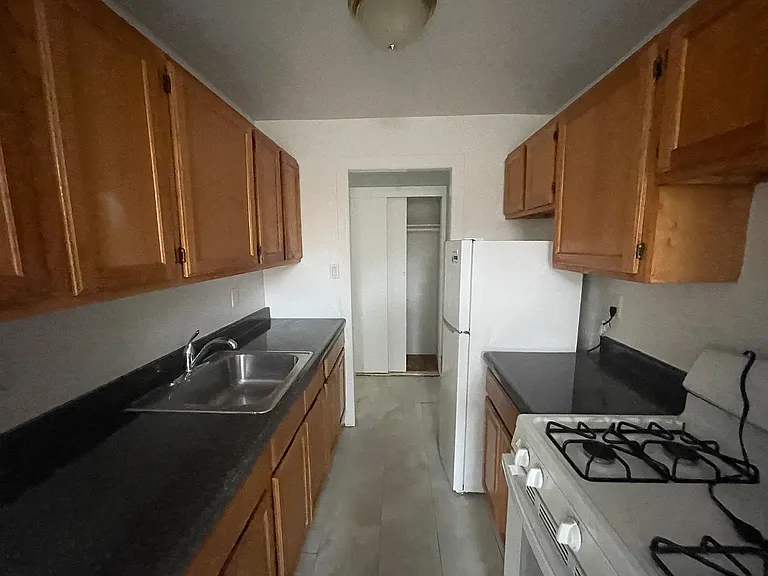 5815 Snyder Ave #2B — Photo 5
