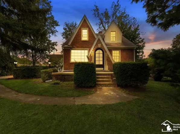 28441 John Hauk St #U, Garden City, MI 48135