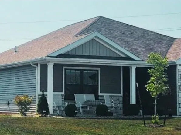 2011 Linchel Ct, Angola, IN 46703