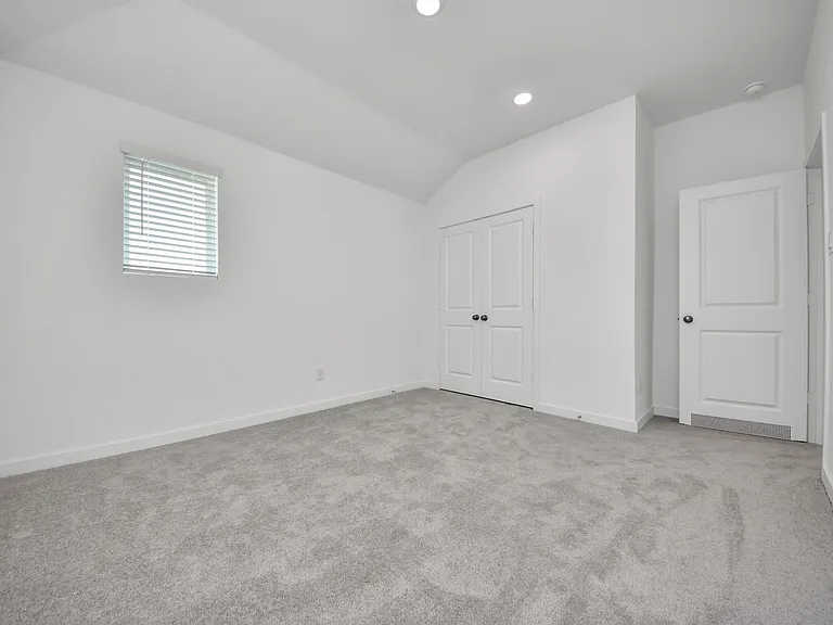 27443 Sunterra Village Dr — Photo 42