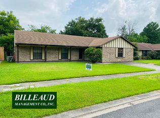 219 Crystal Ln, Lafayette, LA 70506