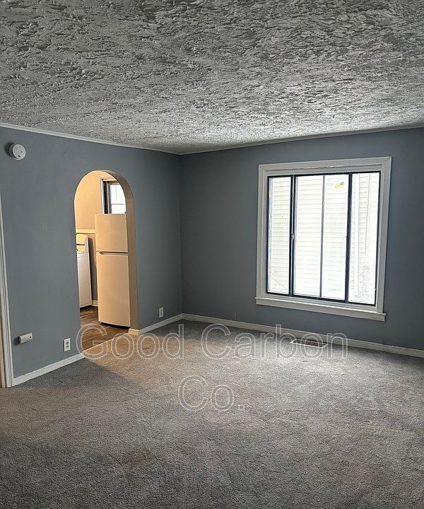 1st image of 12-20 Knowlton Ave #20-7