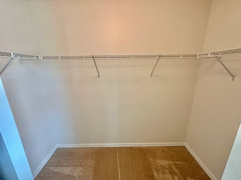 107 Keystone Crest Ct — Photo 34