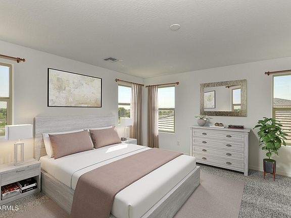 3rd image of 37565 W SAN CLEMENTE Street
