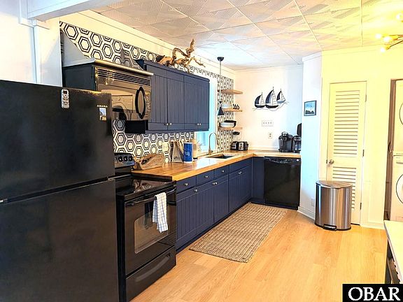 3rd image of 300 Lighthouse Rd Lot D