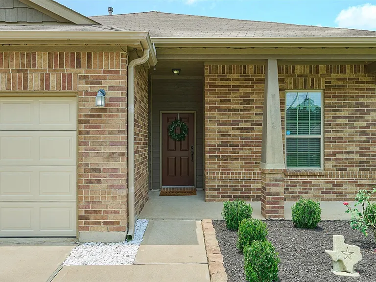 2214 Timberland Country Ct — Photo 5