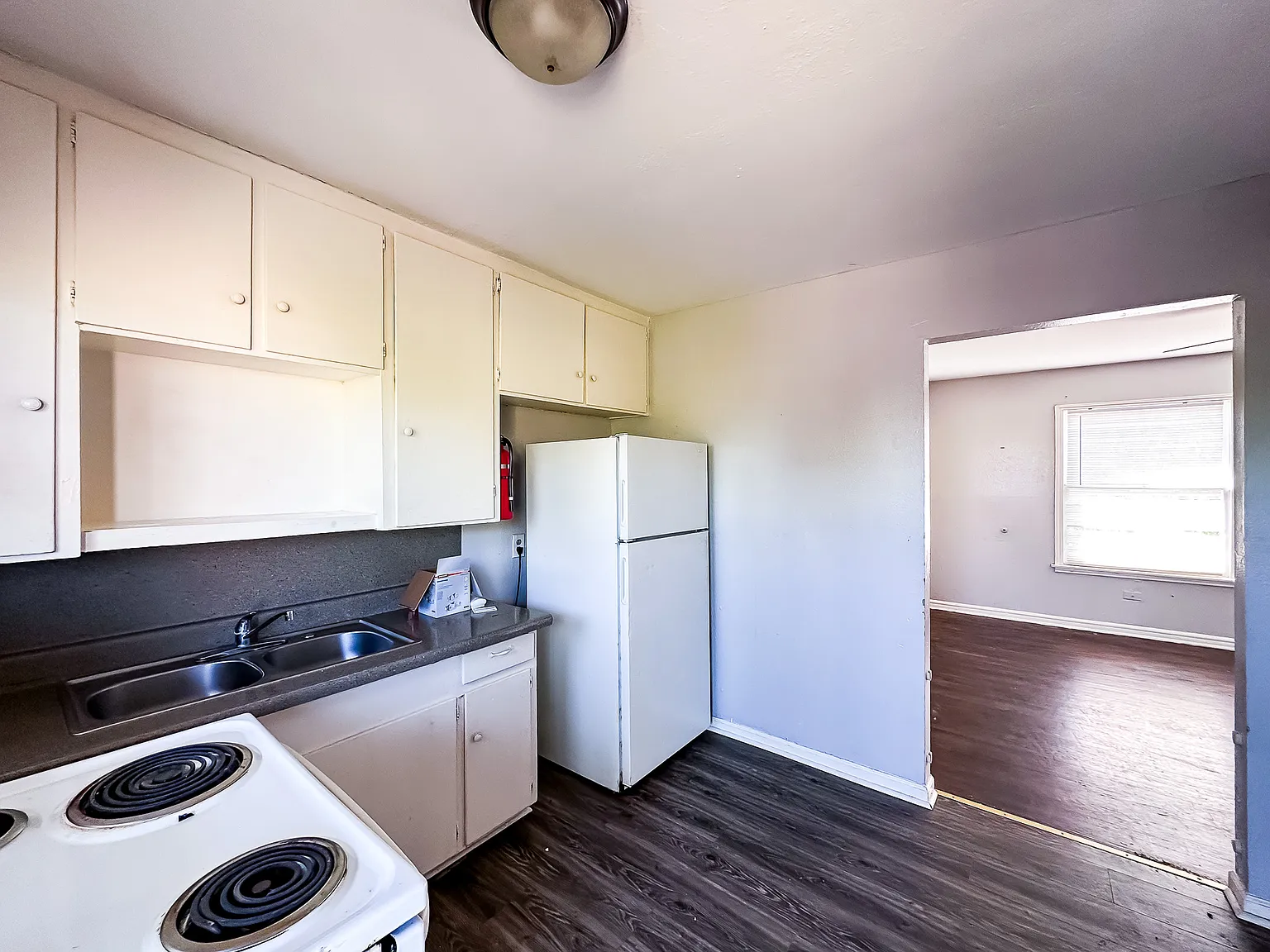 2 bed, 777 sqft, $1,095 — Photo 2