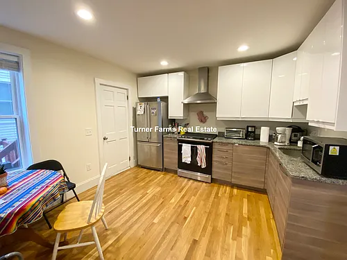 92 L St #2F Photo 1