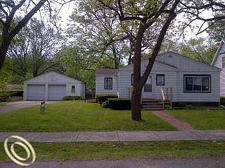 2nd image of 162 Pioneer Ave