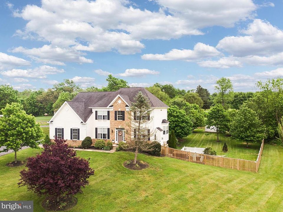 18051 Knoll Dr, Fairplay, MD 21733 Zillow