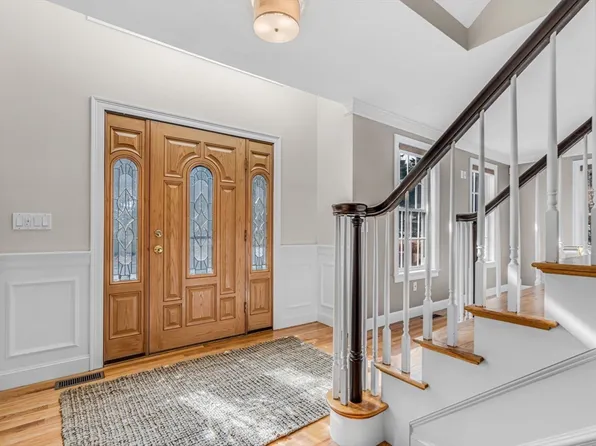 5 Janes Dr, Littleton, MA 01460