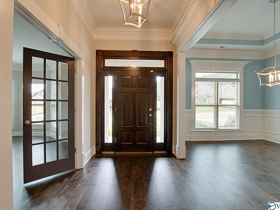 3rd image of 3014 Chimney Cove Cir