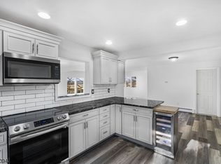 20 Sunset Inn Rd, Lafayette, NJ 07848