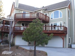 26611 Amador Dr, Lake Arrowhead, CA 92352