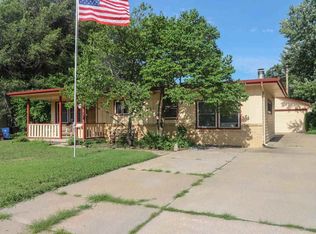 1433 N Georgie Ave, Derby, KS 67037