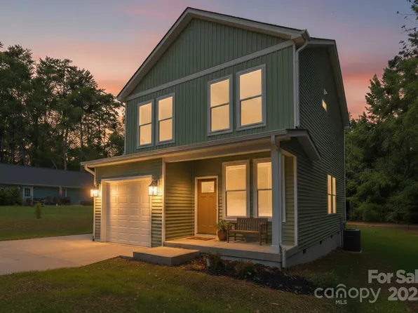 7589 Katherine Dr, Denver, NC 28037