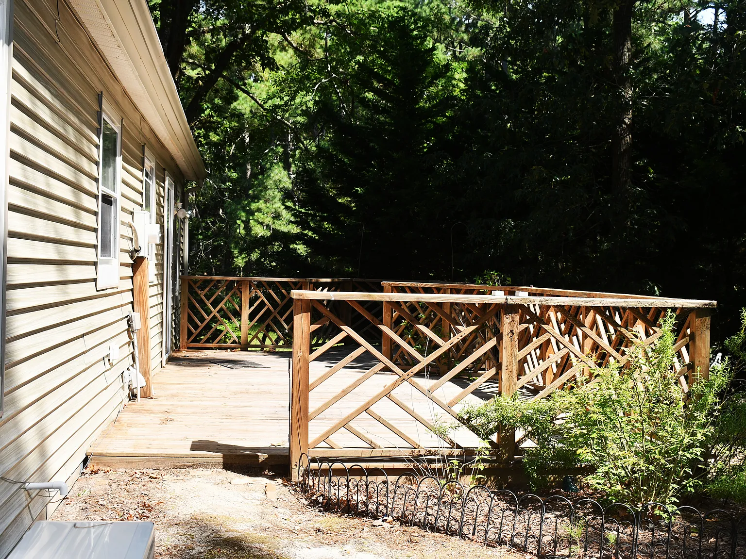 3 bed, 1196 sqft, $2,395 — Photo 4