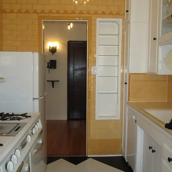 325 S Cochran Ave #101 — Photo 13