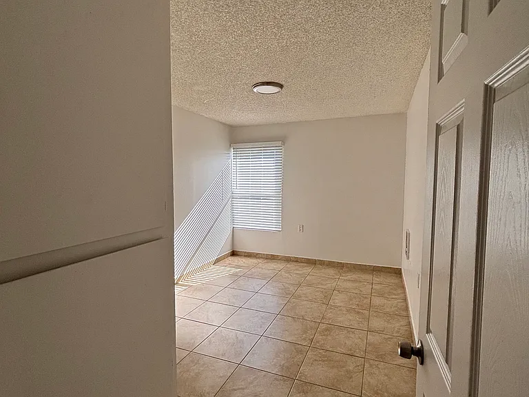 7521 Simpson Ave #204 — Photo 6