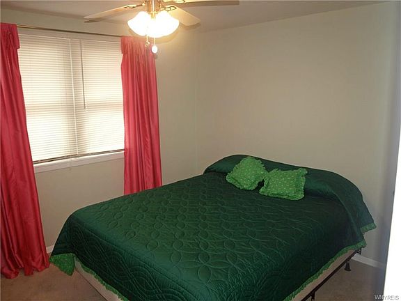 5th image of 203 Seabrook Dr