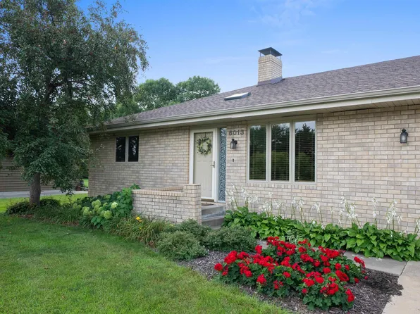 6013 W Silver Valley Dr, Sioux Falls, SD 57106