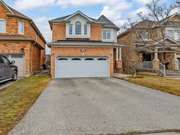 338 McBride Cres, Newmarket, ON L3X 2W3