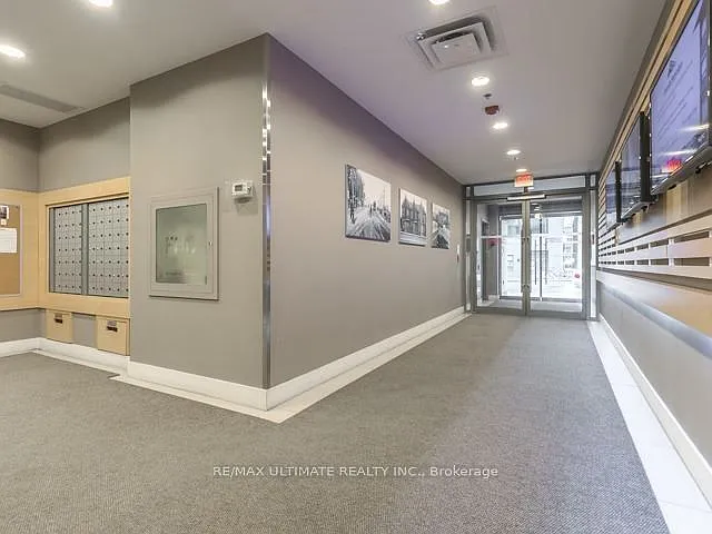 630 Queen St E #214 — Photo 16