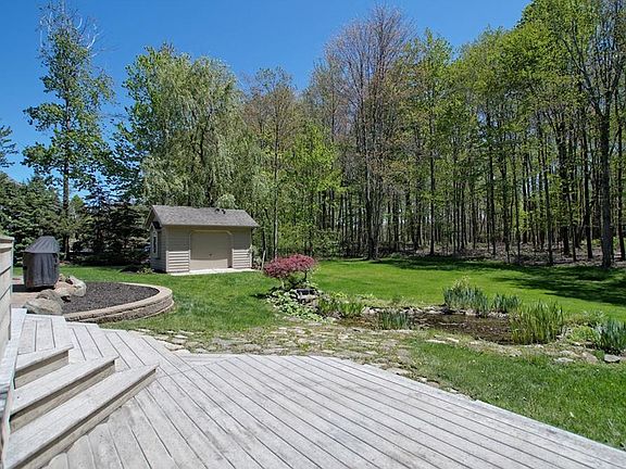 2nd image of 6980 Woodlands Ln