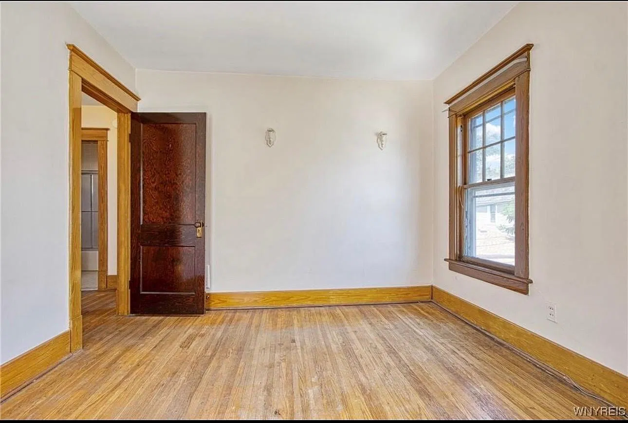 3 bed, 1.5 bath, $1,500 — Photo 4