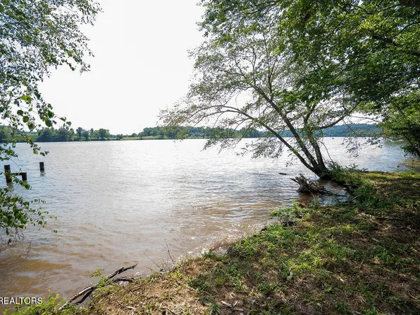 5 & 6 Valley Dr, Loudon, TN 37774