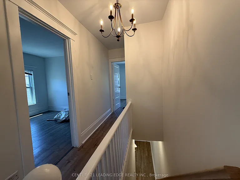485 Albert St — Photo 29