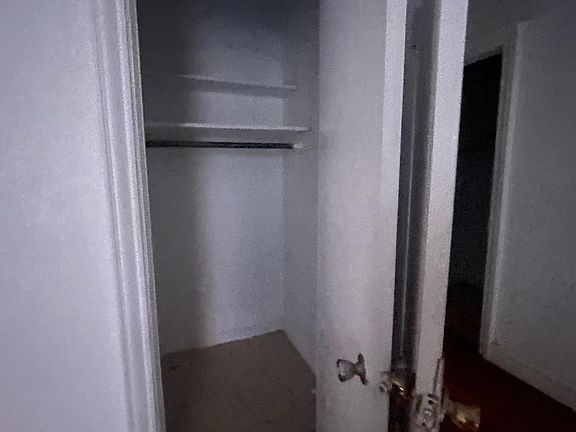 5th image of 1569 Beach Ave #6