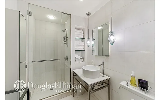 Sold by Douglas Elliman | media 4