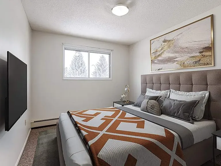 2253 Southview Dr SE — Photo 3