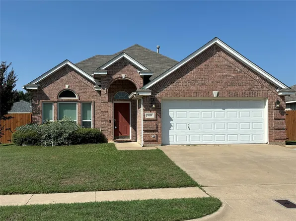 9059 Saranac Trl, Fort Worth, TX 76118