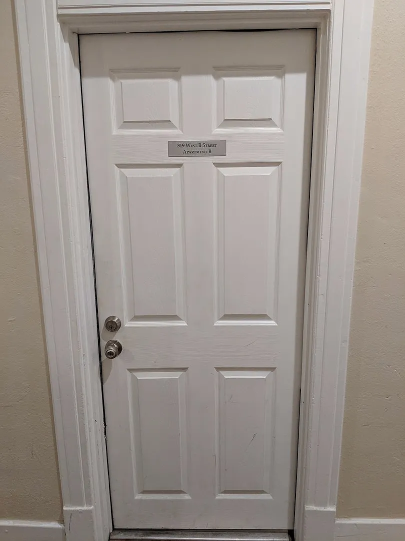One Bedroom Loft Apartment Available In Historic Downtown Russellville-All Utilities Paid — Photo 1