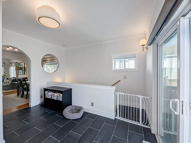 4030 38th Ave SW — Photo 24