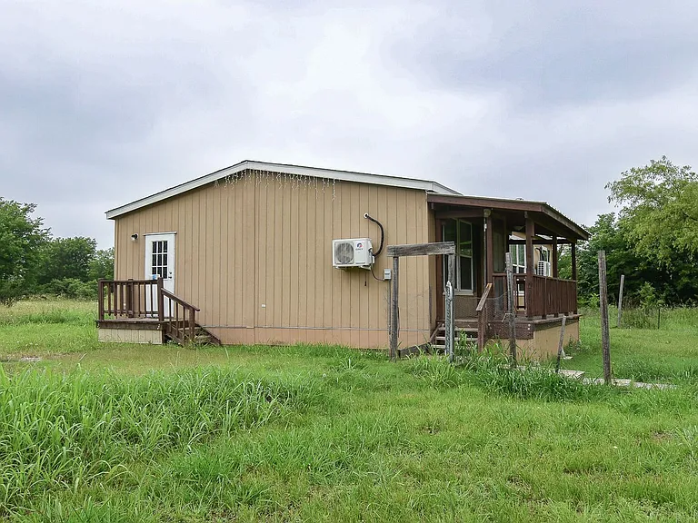 550 Quail Run Cir — Photo 3
