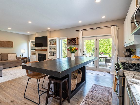 5th image of 17664 Fieldfare Way