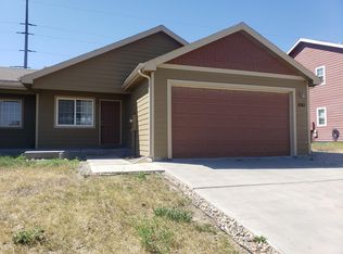 1061 Meadow Ln, Douglas, WY 82633