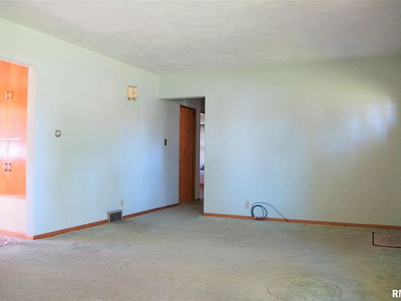 5th image of 430 N Walnut St
