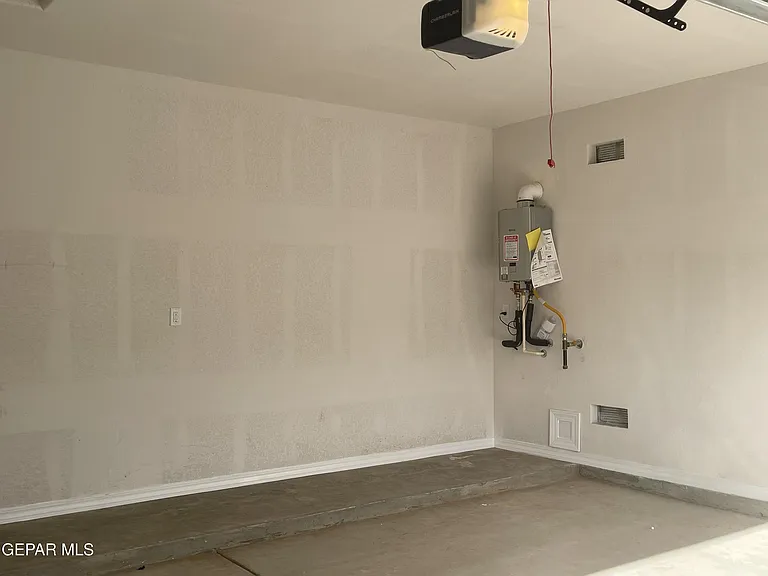6009 Hidden Clove Ct — Photo 3