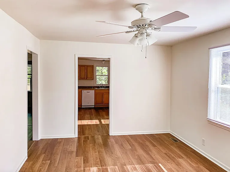 7953B Charlotte Pike — Photo 3