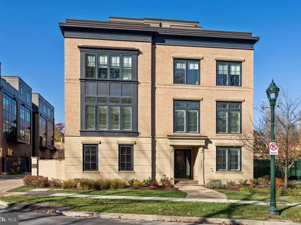 3603 Chevy Chase Lake Dr, Chevy Chase, MD 20815