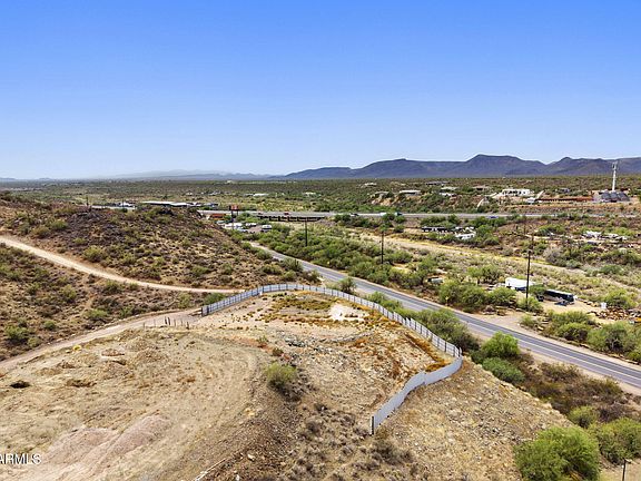 3rd image of 46605 N BLACK CANYON Highway #0