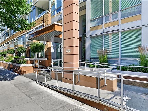 5th image of 626 S 14th Ave SW #414
